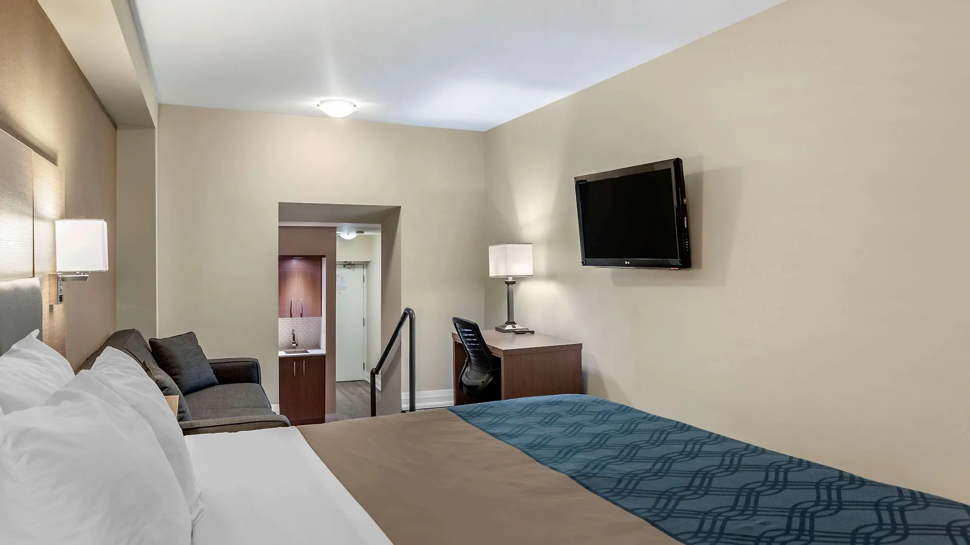 Hotel Econo Lodge Inn & Suites Downtown Toronto