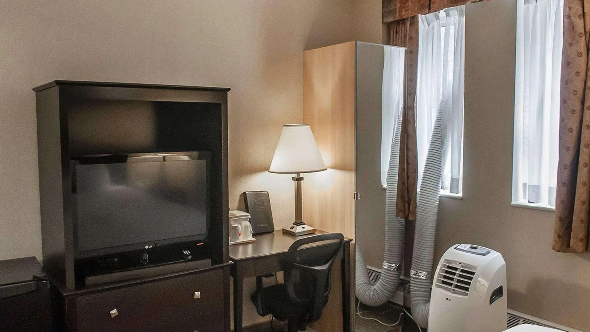 Econo Lodge Inn & Suites Downtown Τορόντο