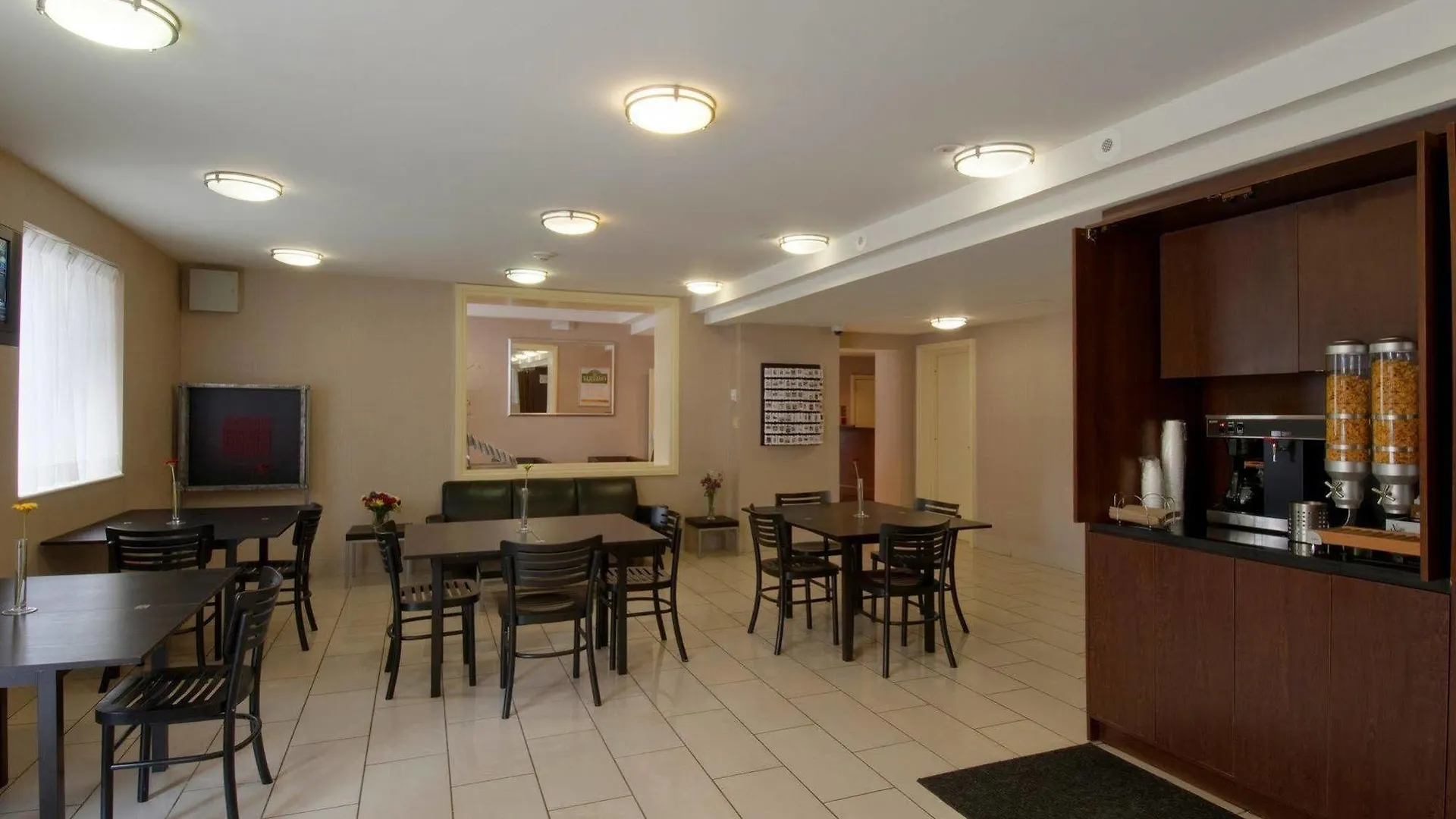 Ξενοδοχείο Econo Lodge Inn & Suites Downtown Τορόντο